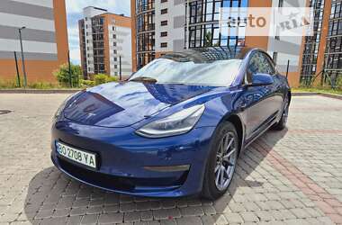 Седан Tesla Model 3 2021 в Тернополе