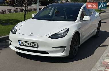 Седан Tesla Model 3 2019 в Дніпрі