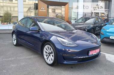 Седан Tesla Model 3 2022 в Києві