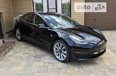 Седан Tesla Model 3 2018 в Тернополі