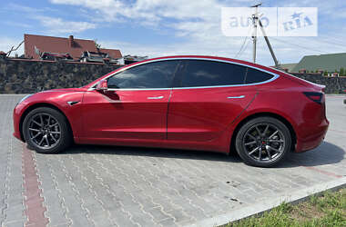 Седан Tesla Model 3 2020 в Луцке