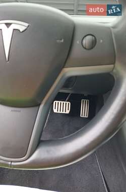 Седан Tesla Model 3 2018 в 