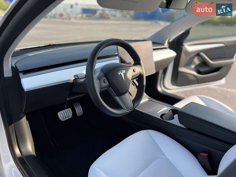 Седан Tesla Model 3 2022 в Рівному фото 24 Седан Tesla Model 3 2022 в Рівному
