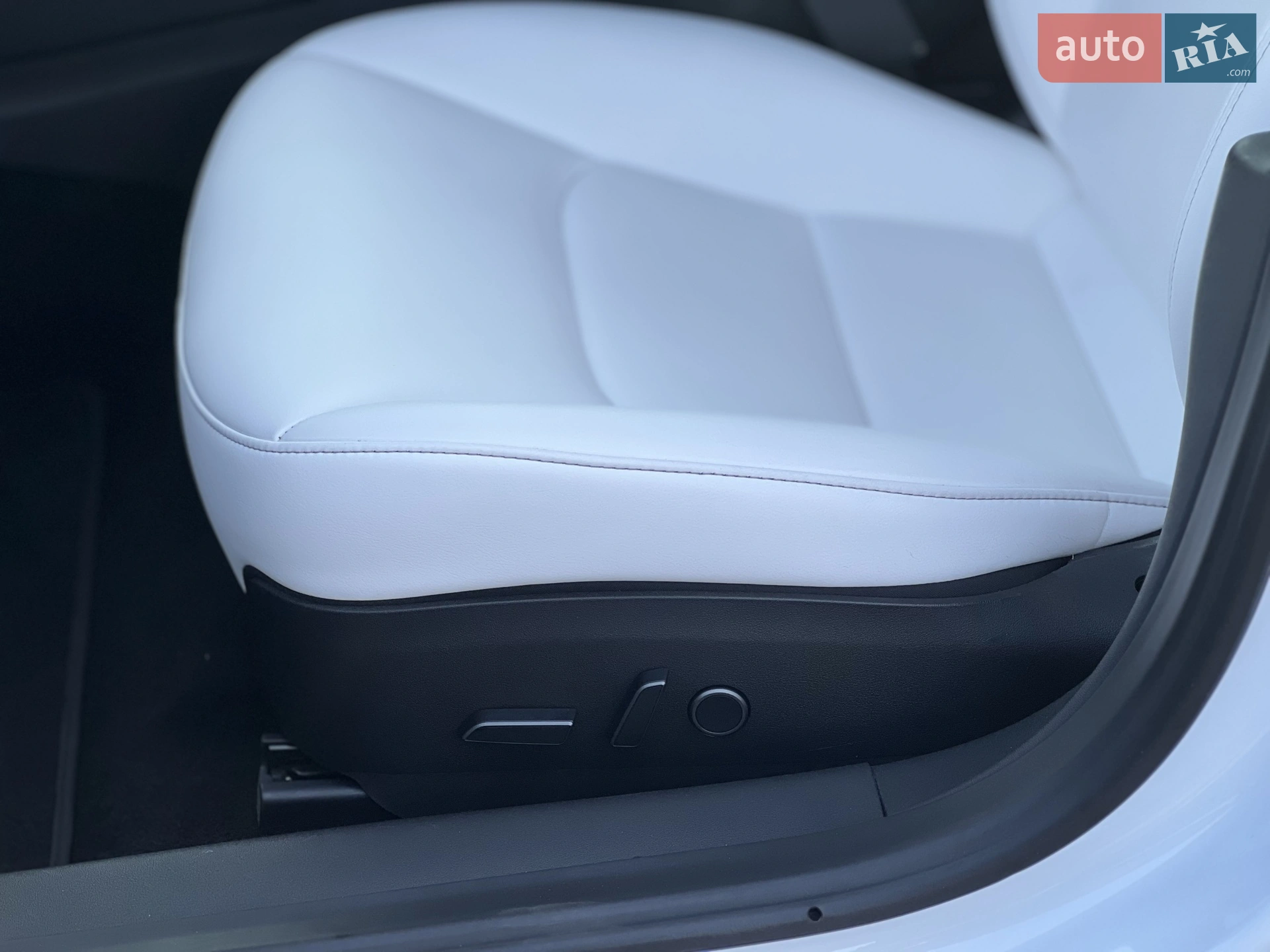 2022 Tesla Model 3 - мініатюра 31