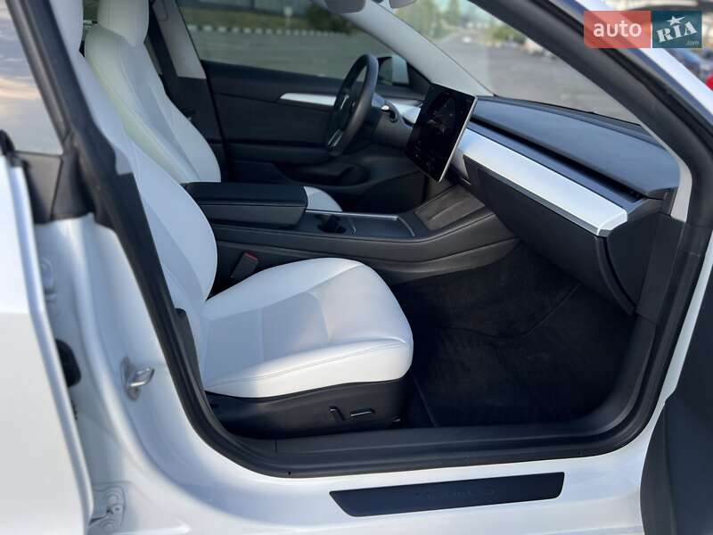 Седан Tesla Model 3 2022 в Рівному фото 33 Седан Tesla Model 3 2022 в Рівному