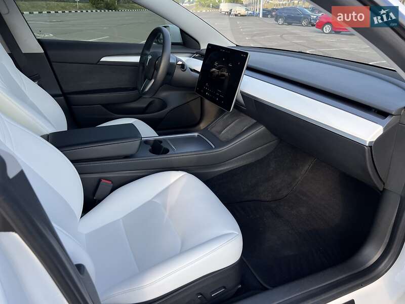 Седан Tesla Model 3 2022 в Рівному фото 34 Седан Tesla Model 3 2022 в Рівному