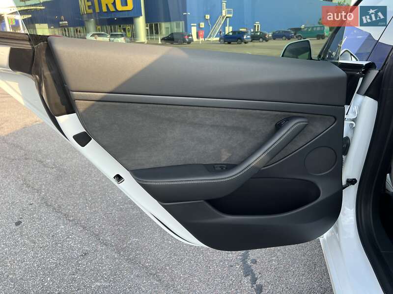 Седан Tesla Model 3 2022 в Рівному фото 41 Седан Tesla Model 3 2022 в Рівному