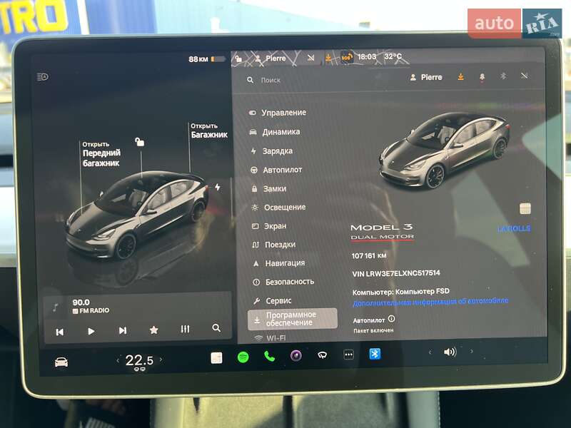 Седан Tesla Model 3 2022 в Ровно