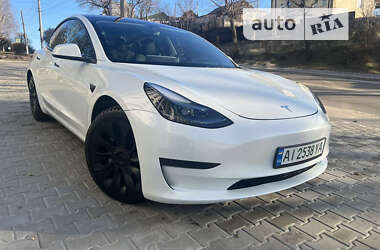 Седан Tesla Model 3 2023 в Фастові