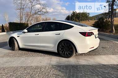 Седан Tesla Model 3 2021 в Дніпрі