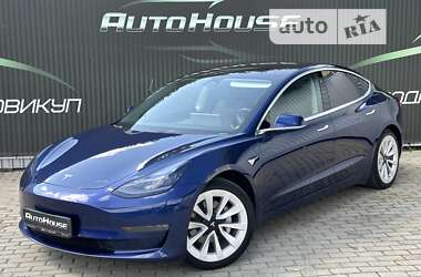 Седан Tesla Model 3 2018 в Виннице