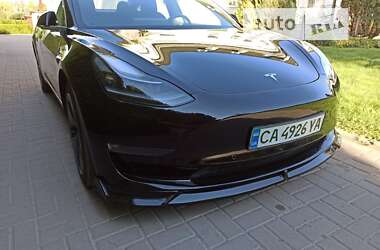 Седан Tesla Model 3 2018 в Черкасах