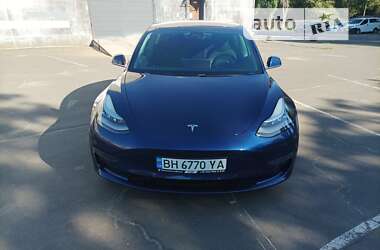 Седан Tesla Model 3 2019 в Одессе