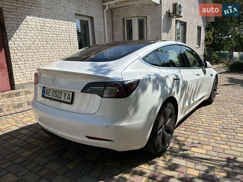 Седан Tesla Model 3 2018 в Кривому Розі