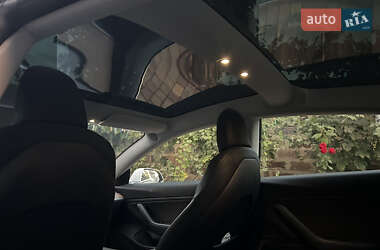 Седан Tesla Model 3 2018 в 