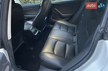 Седан Tesla Model 3 2018 в 