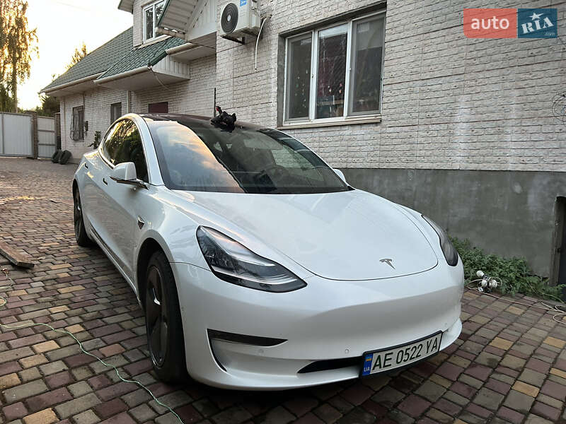 Седан Tesla Model 3 2018 в Кривому Розі