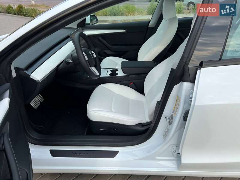 Седан Tesla Model 3 2023 в Житомирі фото 25 Седан Tesla Model 3 2023 в Житомирі