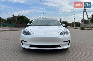 Седан Tesla Model 3 2023 в Житомирі