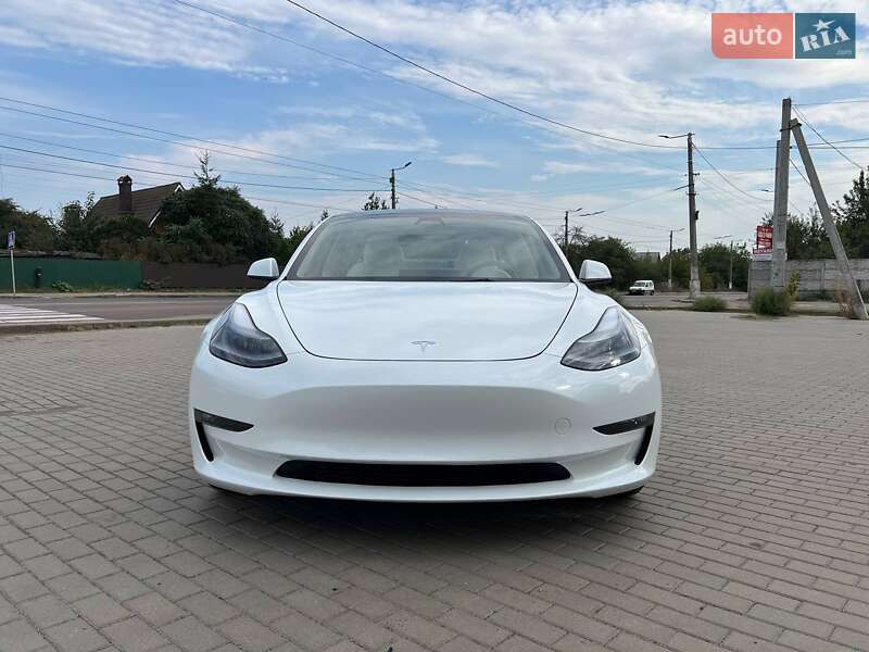 Седан Tesla Model 3 2023 в Житомирі фото 4 Седан Tesla Model 3 2023 в Житомирі