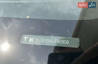 Седан Tesla Model 3 2018 в 