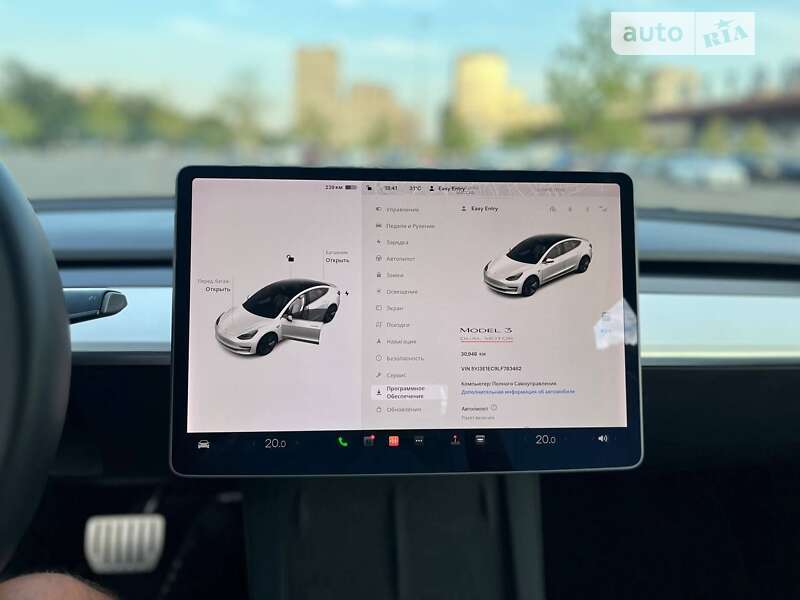 Внедорожник / Кроссовер Tesla Model 3 2020 в Киеве