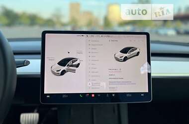 Внедорожник / Кроссовер Tesla Model 3 2020 в 