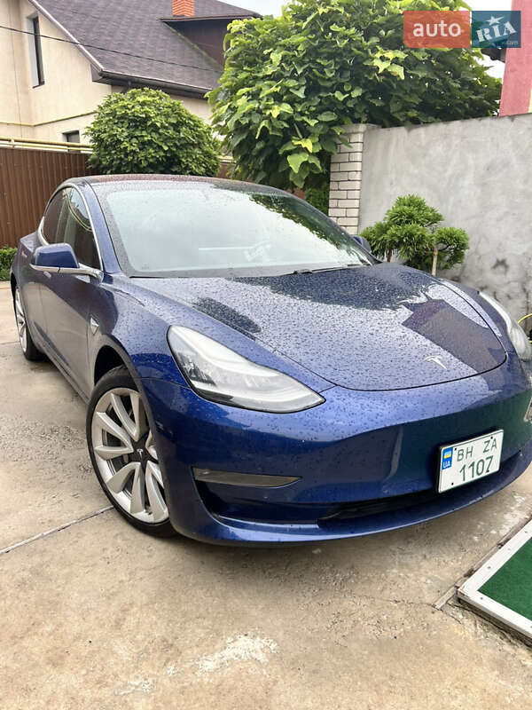 Tesla Model 3 2018