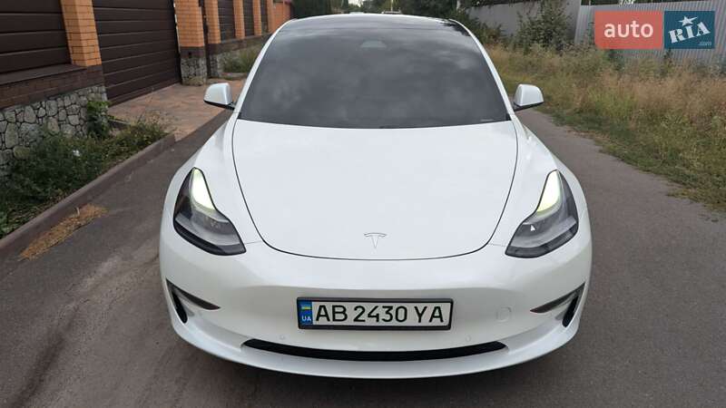 Седан Tesla Model 3 2021 в Вінниці