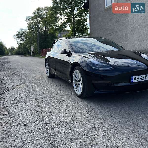 Седан Tesla Model 3 2023 в Гайсине