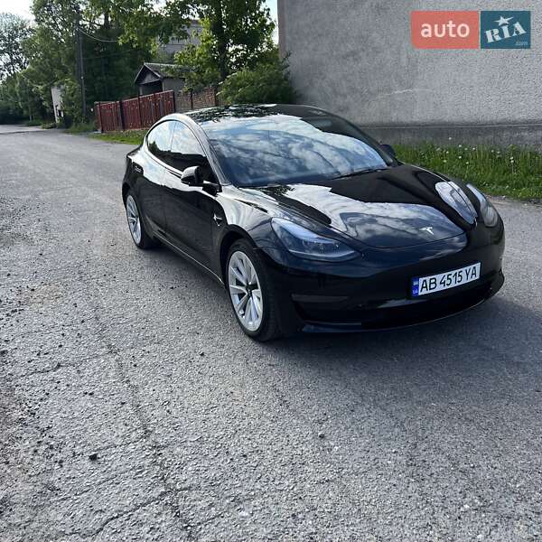Седан Tesla Model 3 2023 в Гайсине