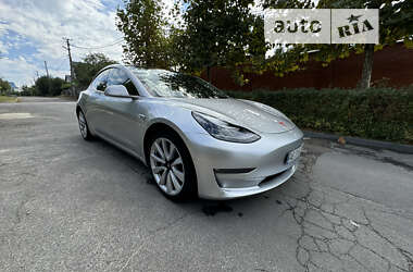 Tesla Model 3 2017