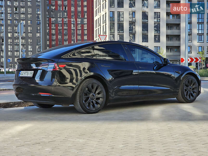 Седан Tesla Model 3 2019 в Киеве