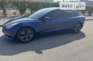 Седан Tesla Model 3 2021 в Дніпрі