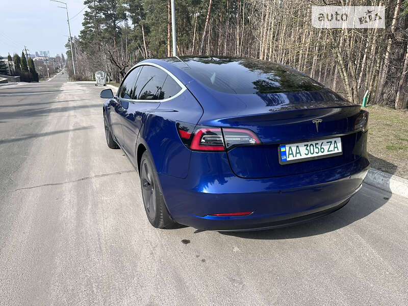 Седан Tesla Model 3 2019 в Києві
