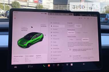 Седан Tesla Model 3 2021 в Києві