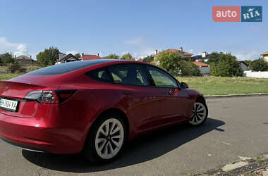 Седан Tesla Model 3 2023 в 