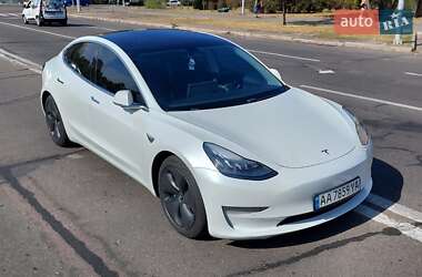 Седан Tesla Model 3 2019 в Києві