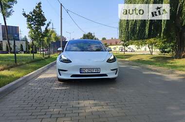 Седан Tesla Model 3 2023 в Львове