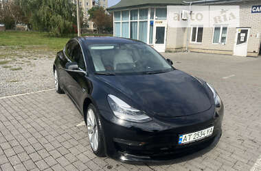 Седан Tesla Model 3 2018 в Долине