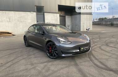 Tesla Model 3 2020