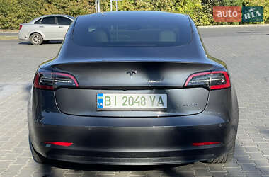 Седан Tesla Model 3 2021 в Полтаві