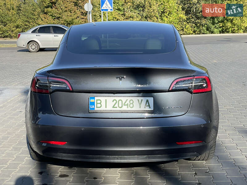 Седан Tesla Model 3 2021 в Полтаві