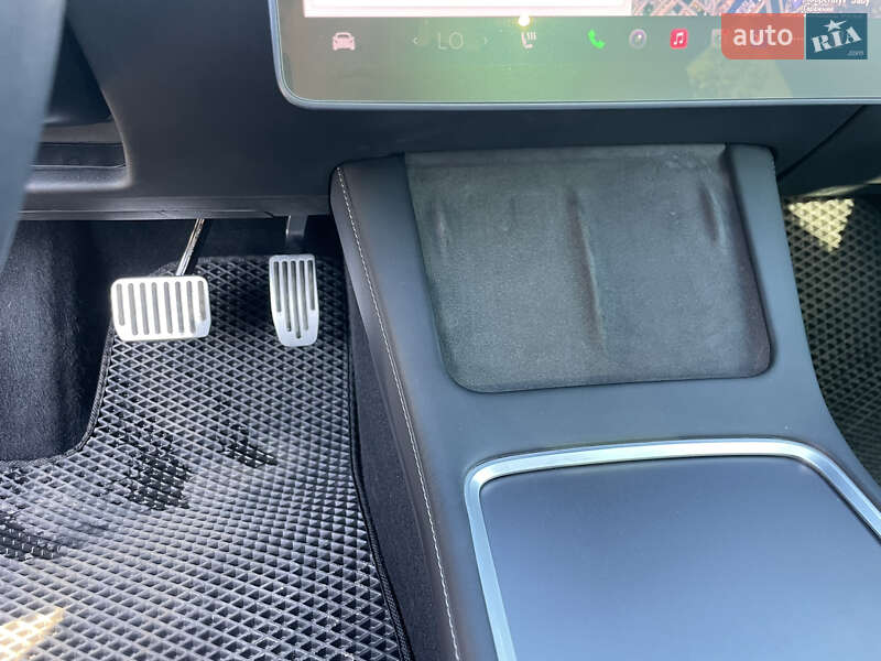 Седан Tesla Model 3 2021 в Полтаві