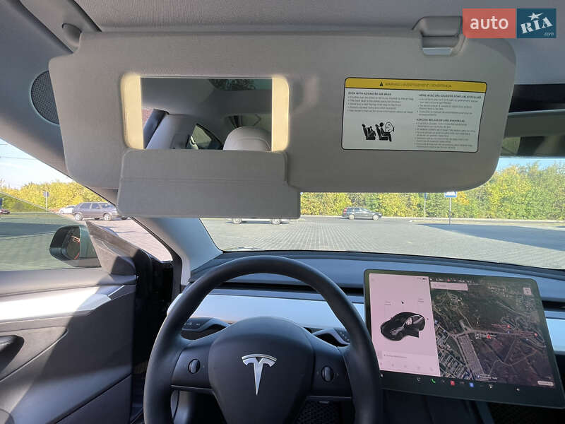 Седан Tesla Model 3 2021 в Полтаві