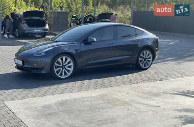 Седан Tesla Model 3 2021 в Полтаві