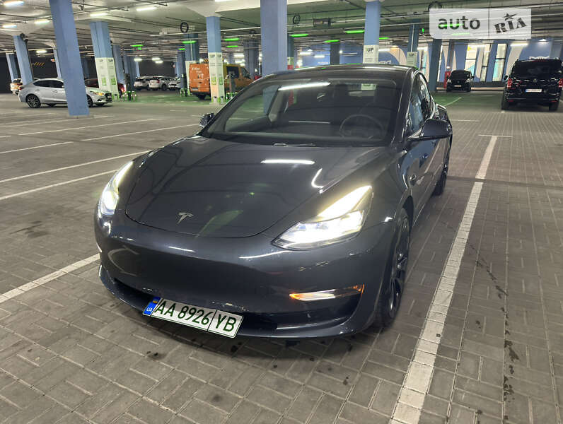 Tesla Model 3 2023