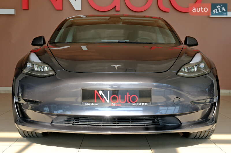 Седан Tesla Model 3 2021 в Одессе