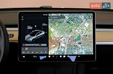 Седан Tesla Model 3 2021 в Одессе