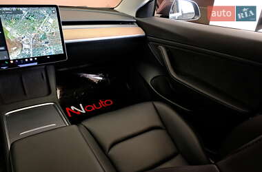 Седан Tesla Model 3 2021 в Одессе